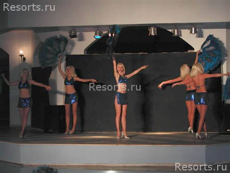 Forever Club 24